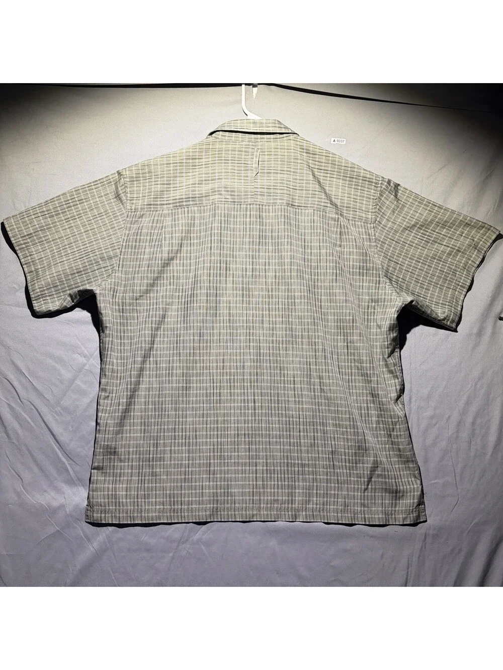 The North Face Men’s Small Button Up Shirt Short Sleeve Plaid Zipper Pocket